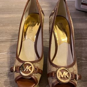 Michael Kor Wedges